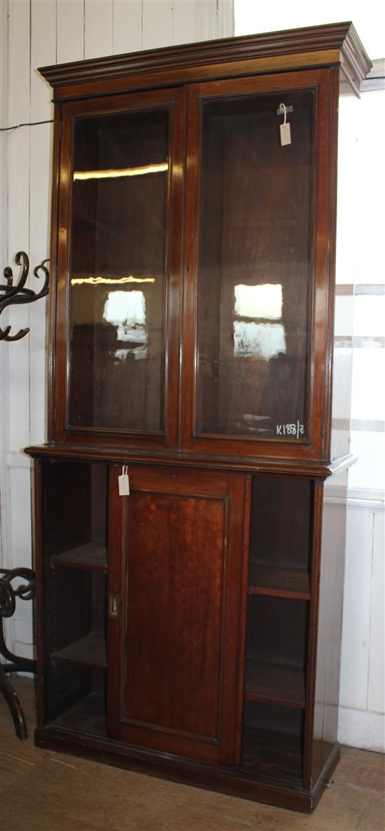 Victorian mahogany glazed bookcase(-)